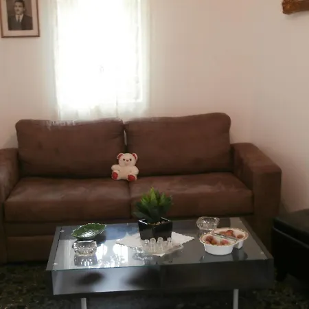 Ktikados Village House. בית נופש *