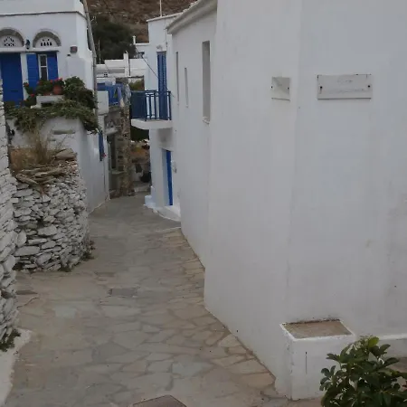 Ktikados Village House. Chatzirados
