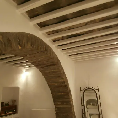 בית נופש Ktikados Village House. Chatzirados