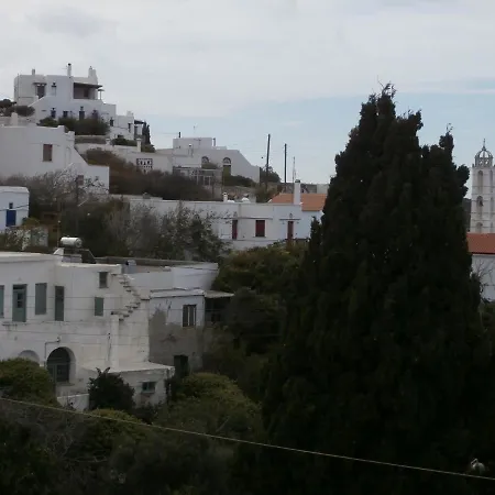 Ktikados Village House. * Chatzirados